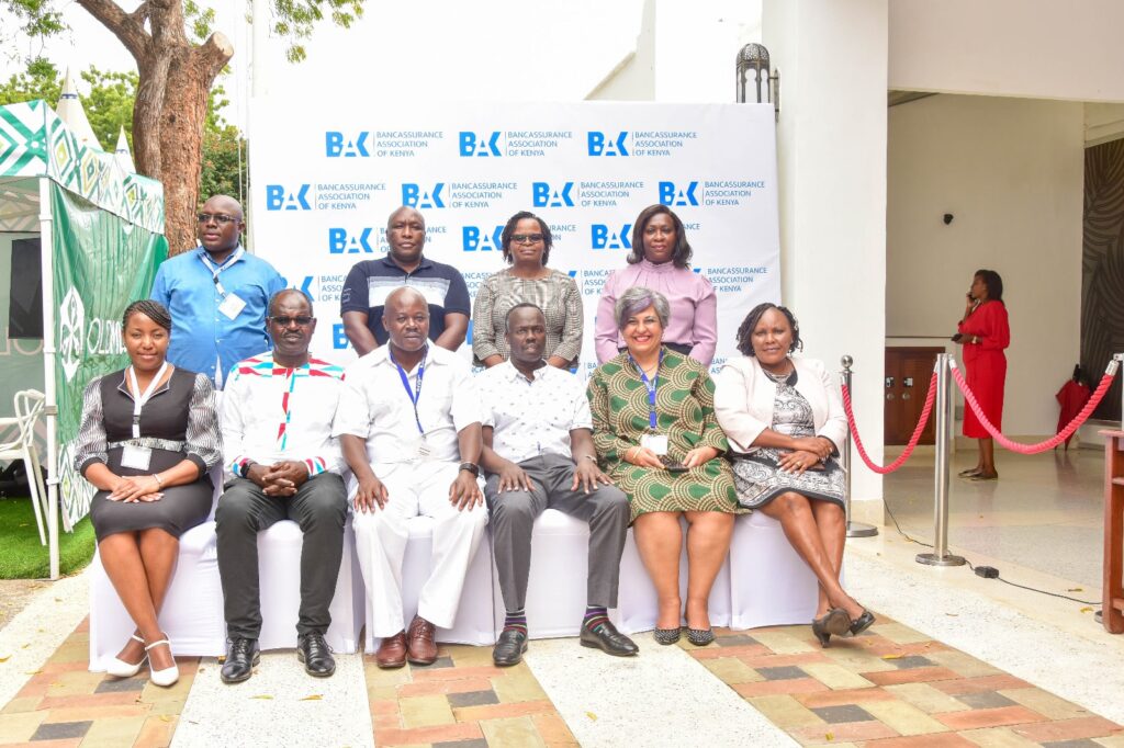 BAK leadership team shares a photo session with IRA CEO Mr Godfrey Kiptum and Kenya Bankers CEO Dr Habil Olaka | BAK